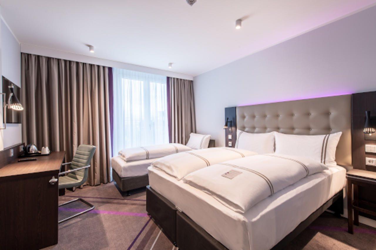 Premier Inn Leipzig City Oper ภายนอก รูปภาพ