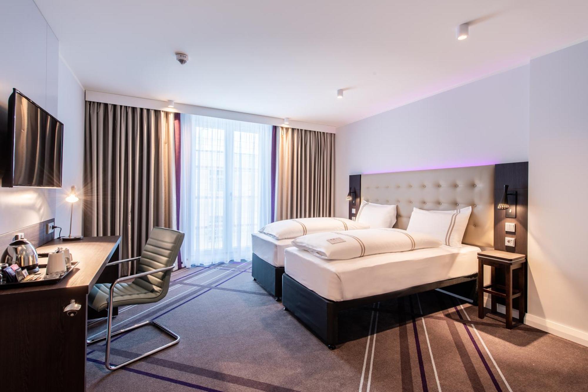 Premier Inn Leipzig City Oper ภายนอก รูปภาพ